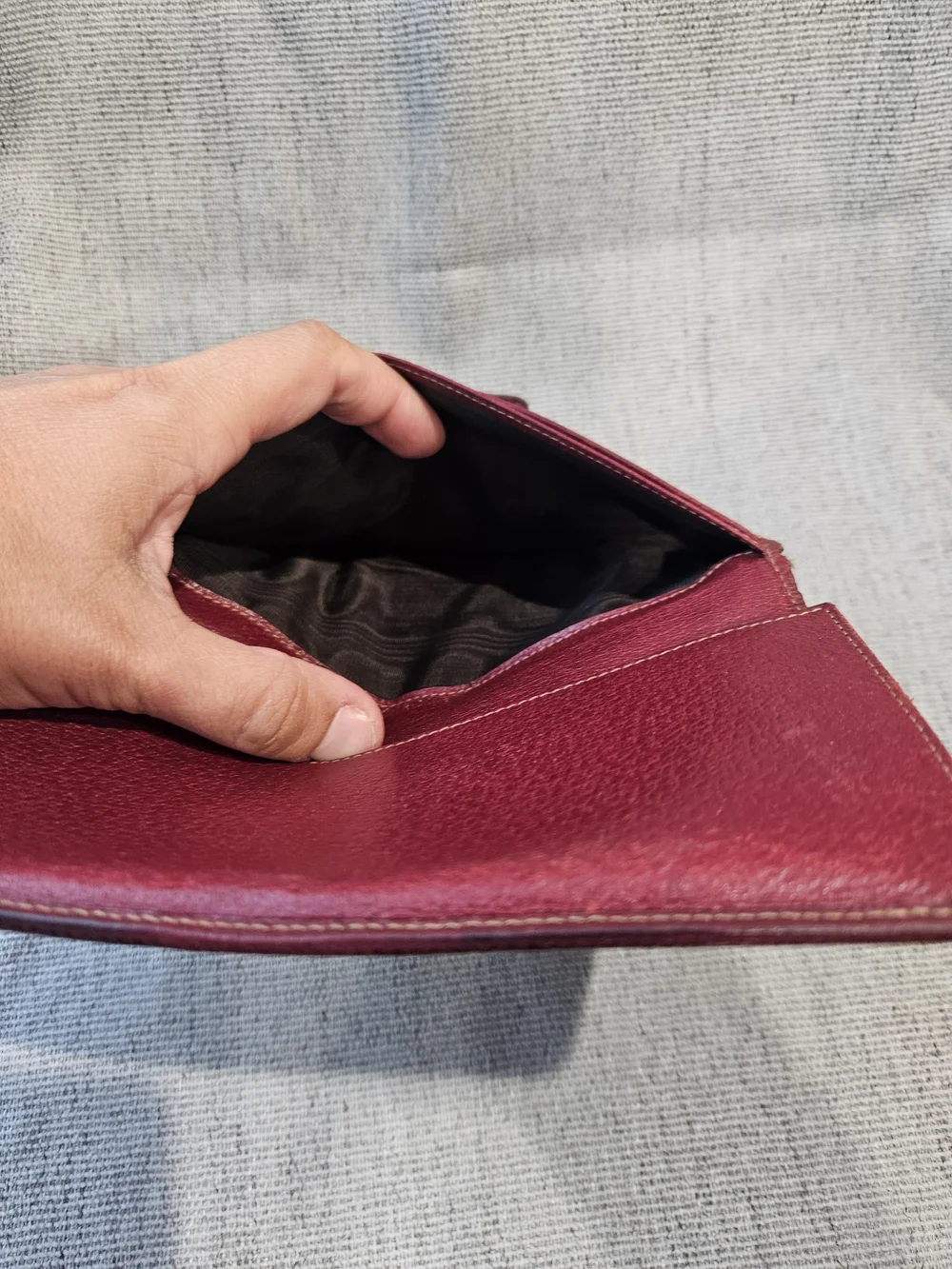 AUTHENTIC Gucci Wallet - Picture 5 of 14